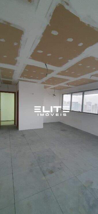 Sala para aluguel no Centro: 