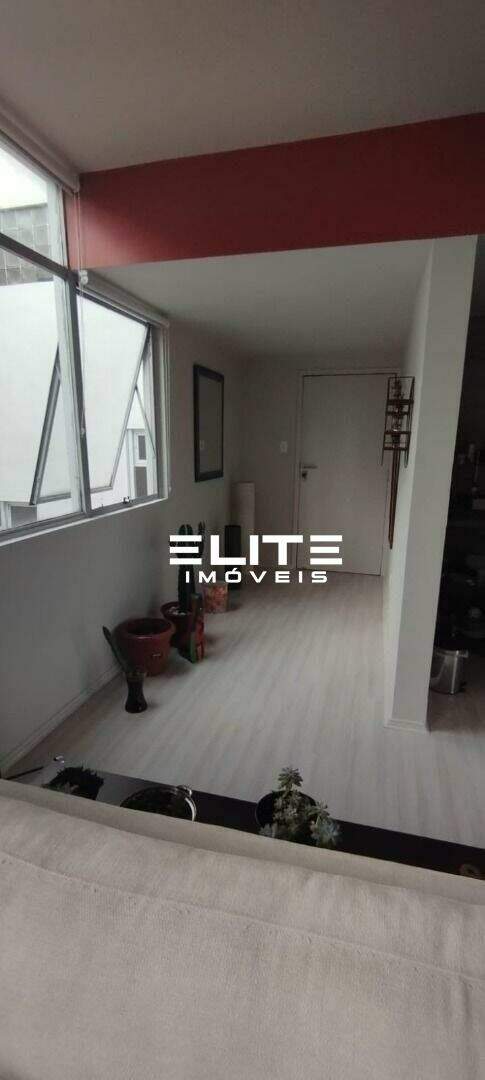 Sala para aluguel no Centro: 