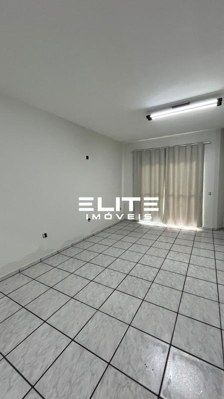 Salão para aluguel no Jardim Las Vegas: 