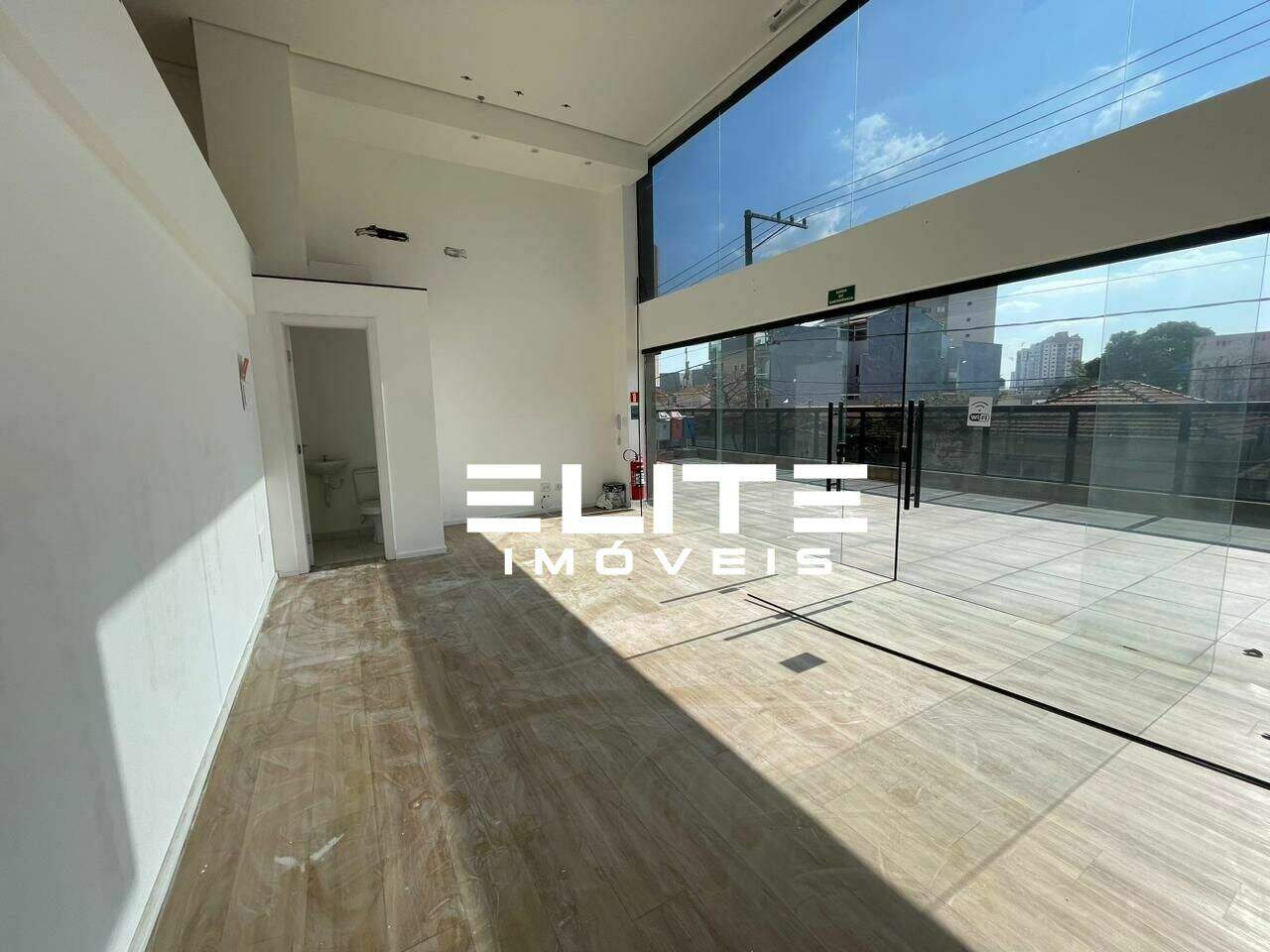 Salão para aluguel no Vila Assunção: 