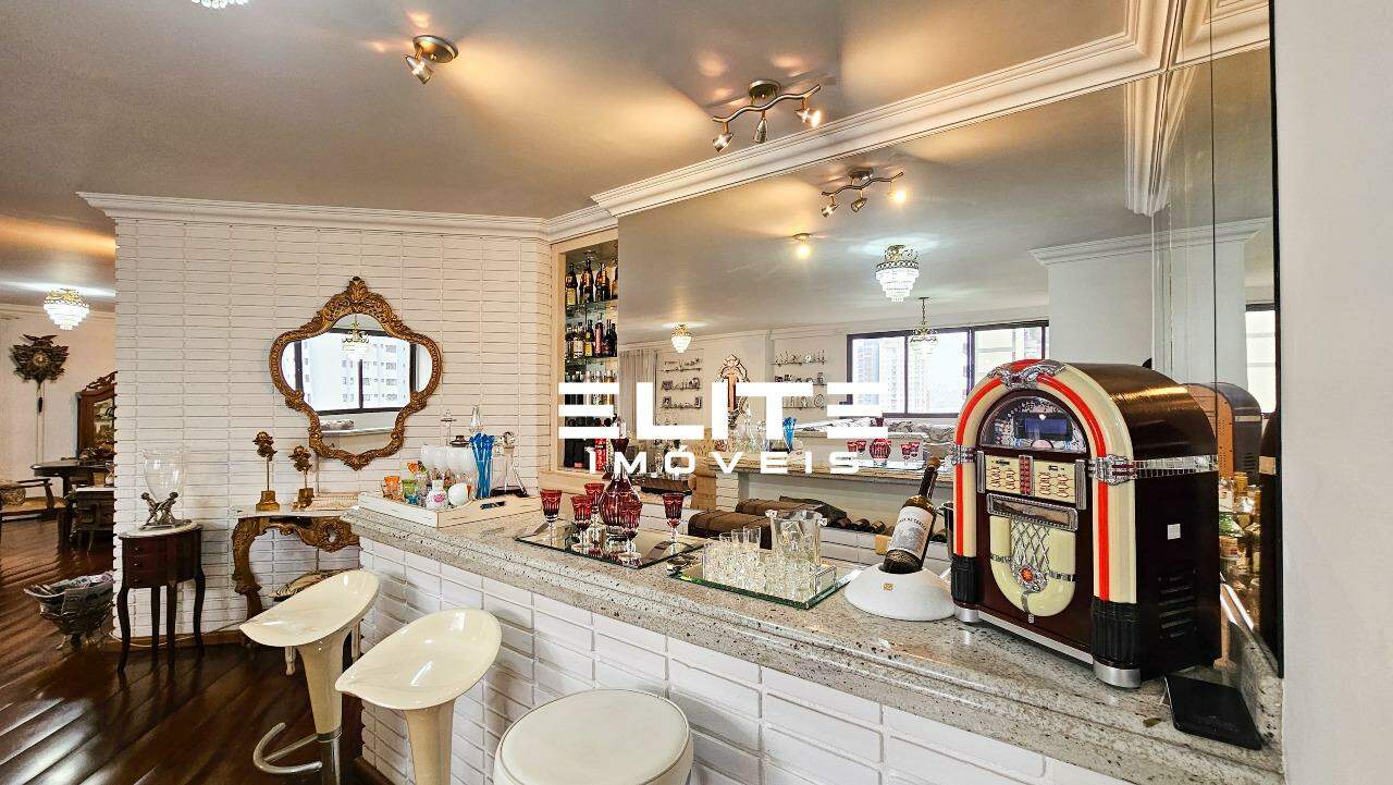 Apartamento para aluguel no Bairro Jardim: 