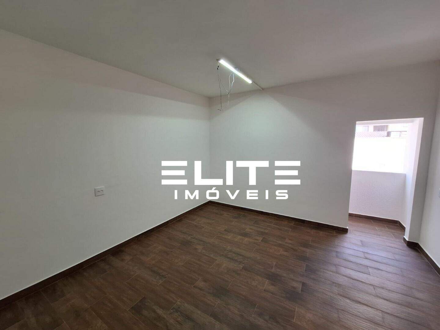 Sala para aluguel no Centro: 