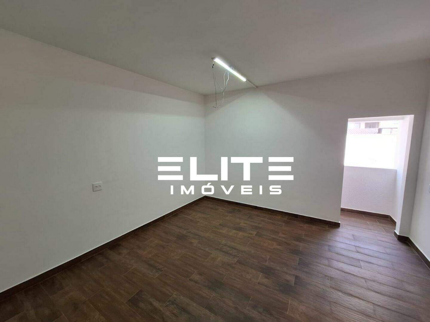 Sala para aluguel no Centro: 