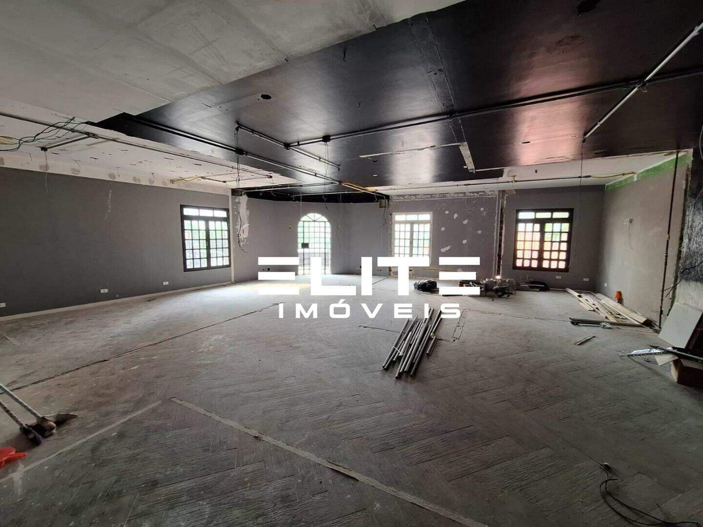 Sala para aluguel no Centro: 