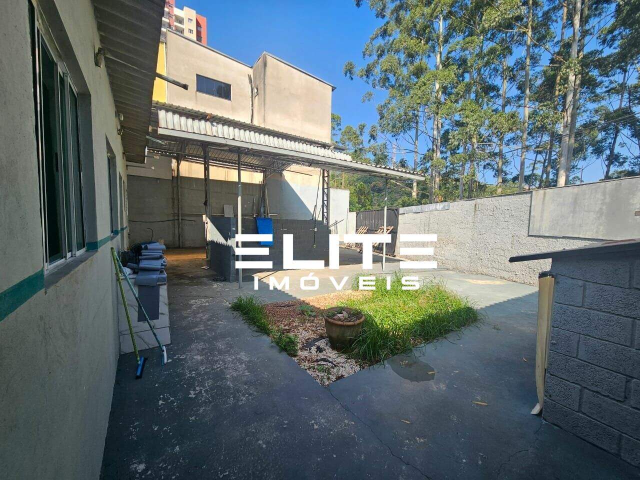 Galpão para aluguel no Parque Selecta(Montanhão): 