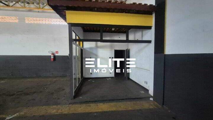 Galpão para aluguel no Centro: 