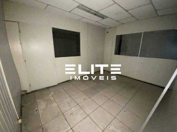 Salão para aluguel no Centro: 