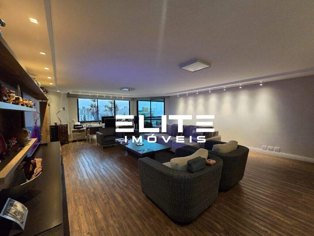 Apartamento para aluguel no Bairro Jardim: 