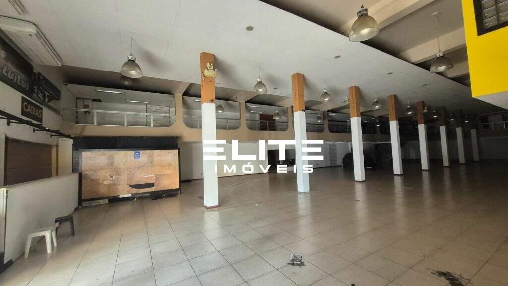 Prédio para aluguel no Centro: 