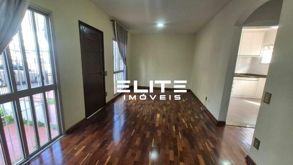 Sobrado para aluguel no Campestre: 