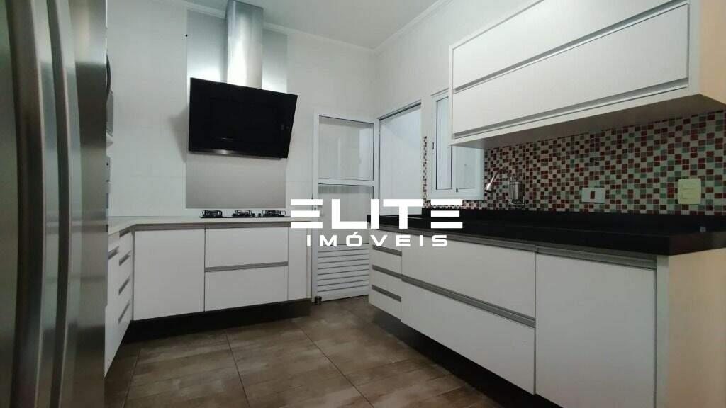 Sobrado para aluguel no Bairro Jardim: 