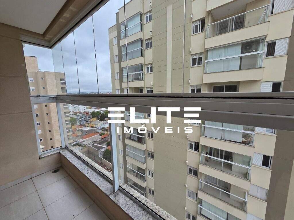 Apartamento para aluguel no Bairro Jardim: 