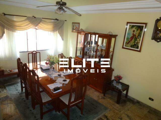 Sobrado à venda no Campestre: 