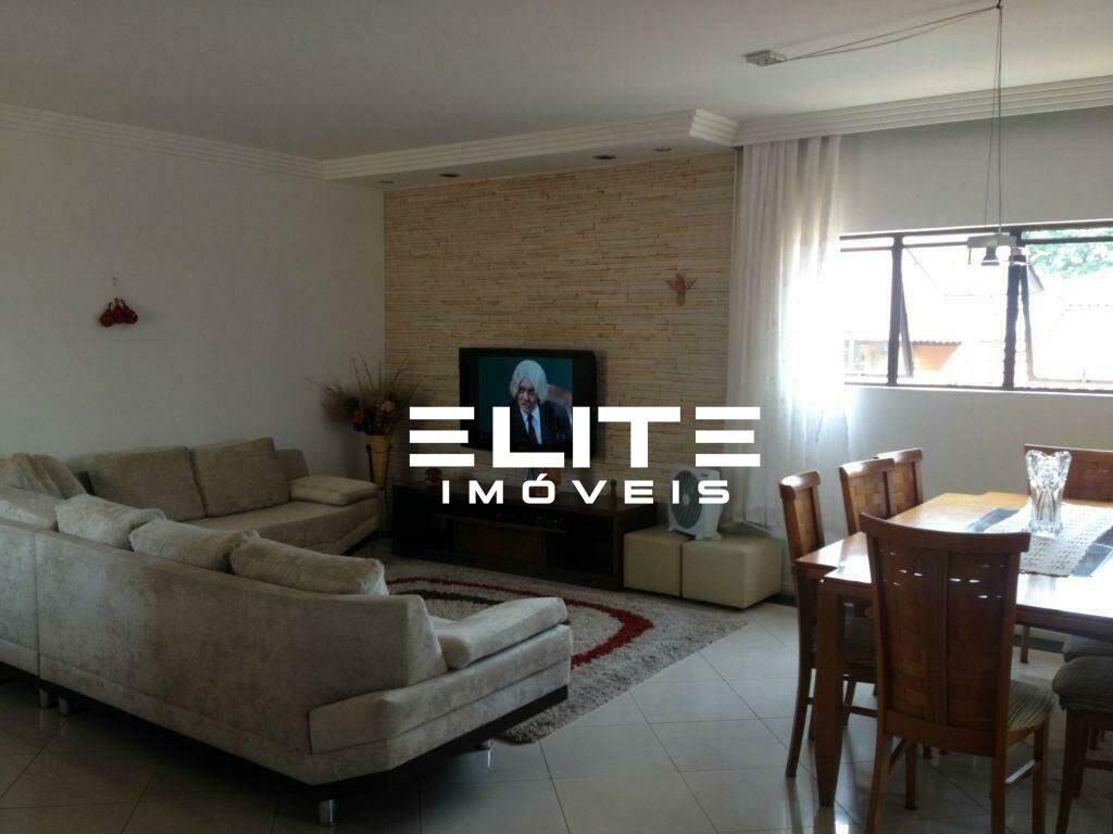 Sobrado à venda no Jardim Bela Vista: 