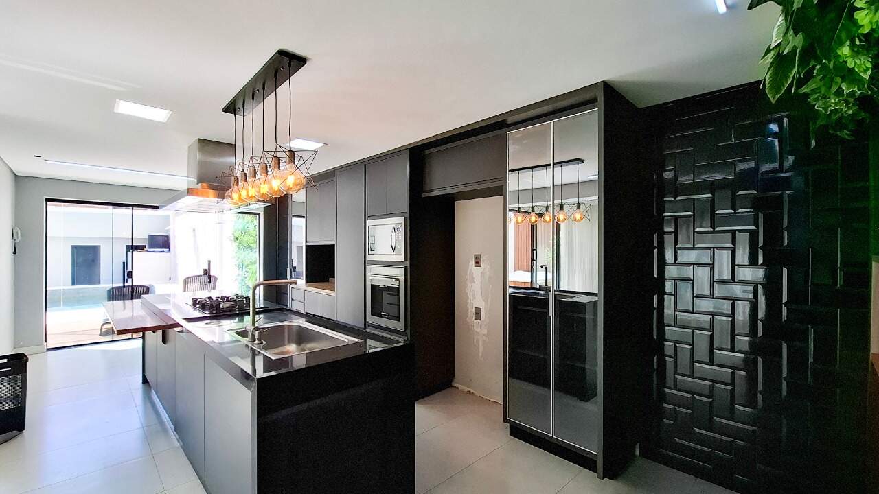 Sobrado à venda no Bairro Jardim: 