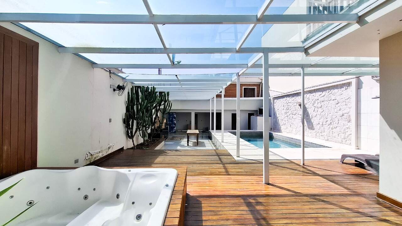 Sobrado à venda no Bairro Jardim: 