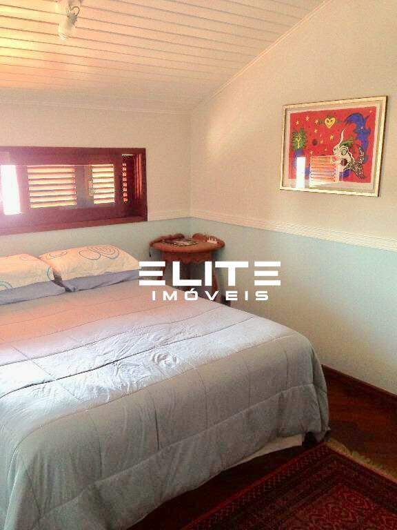 Sobrado à venda no Vila Bastos: 