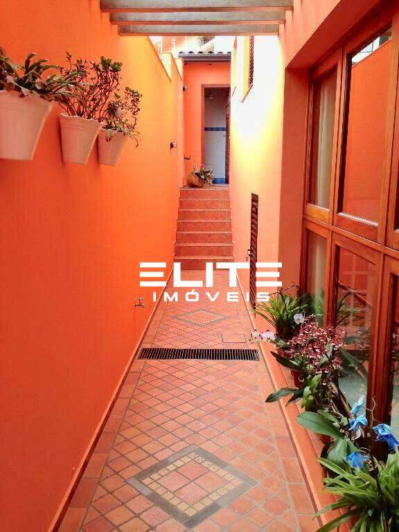 Sobrado à venda no Vila Bastos: 