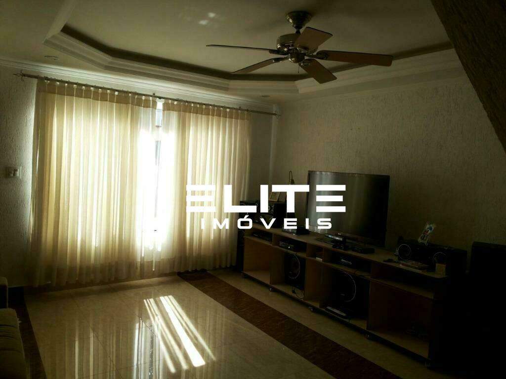 Sobrado à venda no Vila Scarpelli: 