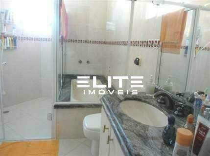 Sobrado à venda no Centro: 