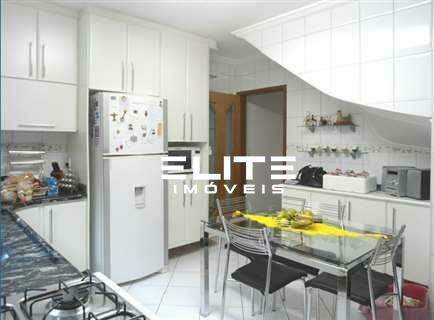 Sobrado à venda no Centro: 