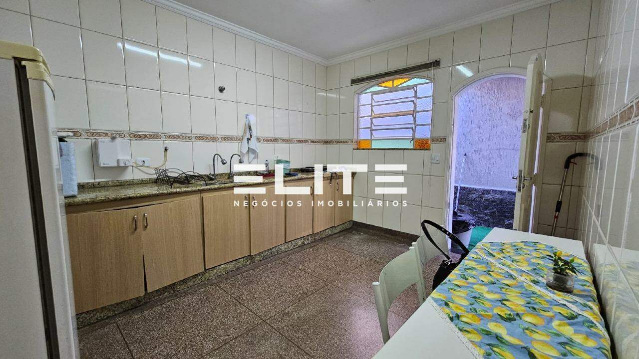 Casa à venda no Jardim: 