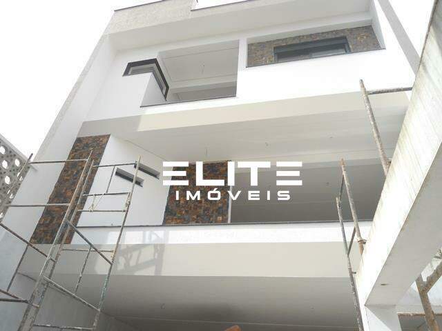 Sobrado à venda no Jardim Bela Vista: 