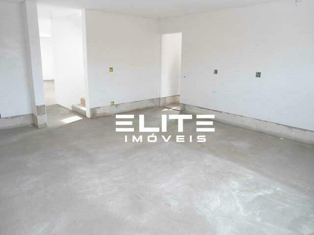 Sobrado à venda no Jardim Bela Vista: 