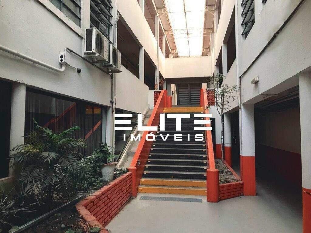 Prédio para aluguel no Centro: 