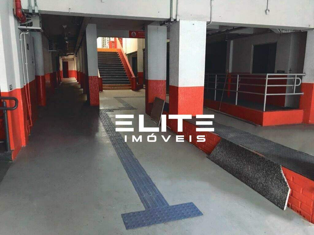 Prédio para aluguel no Centro: 