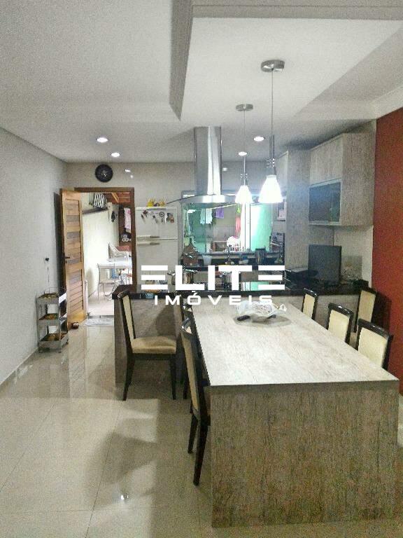 Sobrado à venda no Vila Dora: 