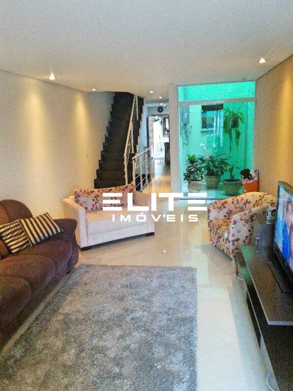 Sobrado à venda no Vila Dora: 