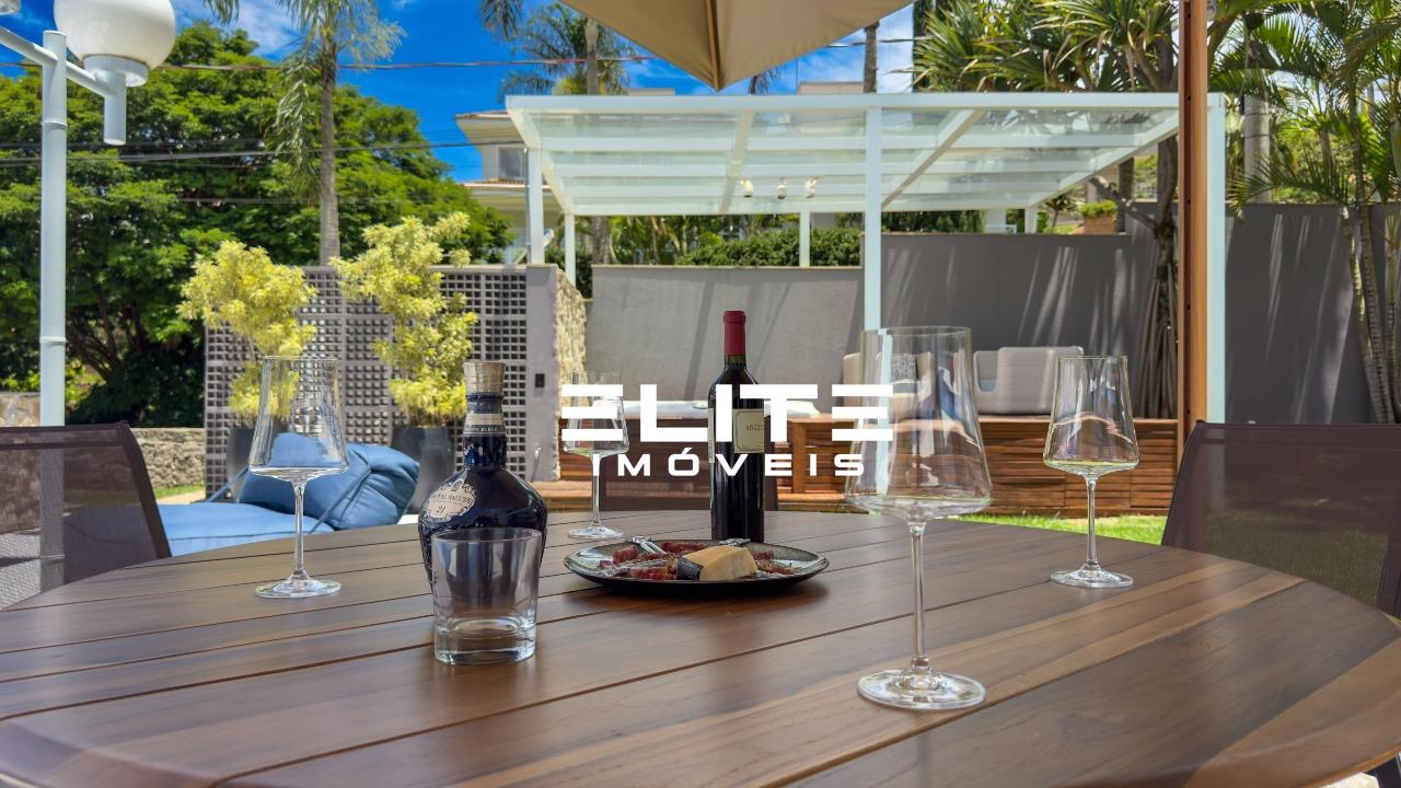 Casa em condomínio à venda no Village Morro Alto: 