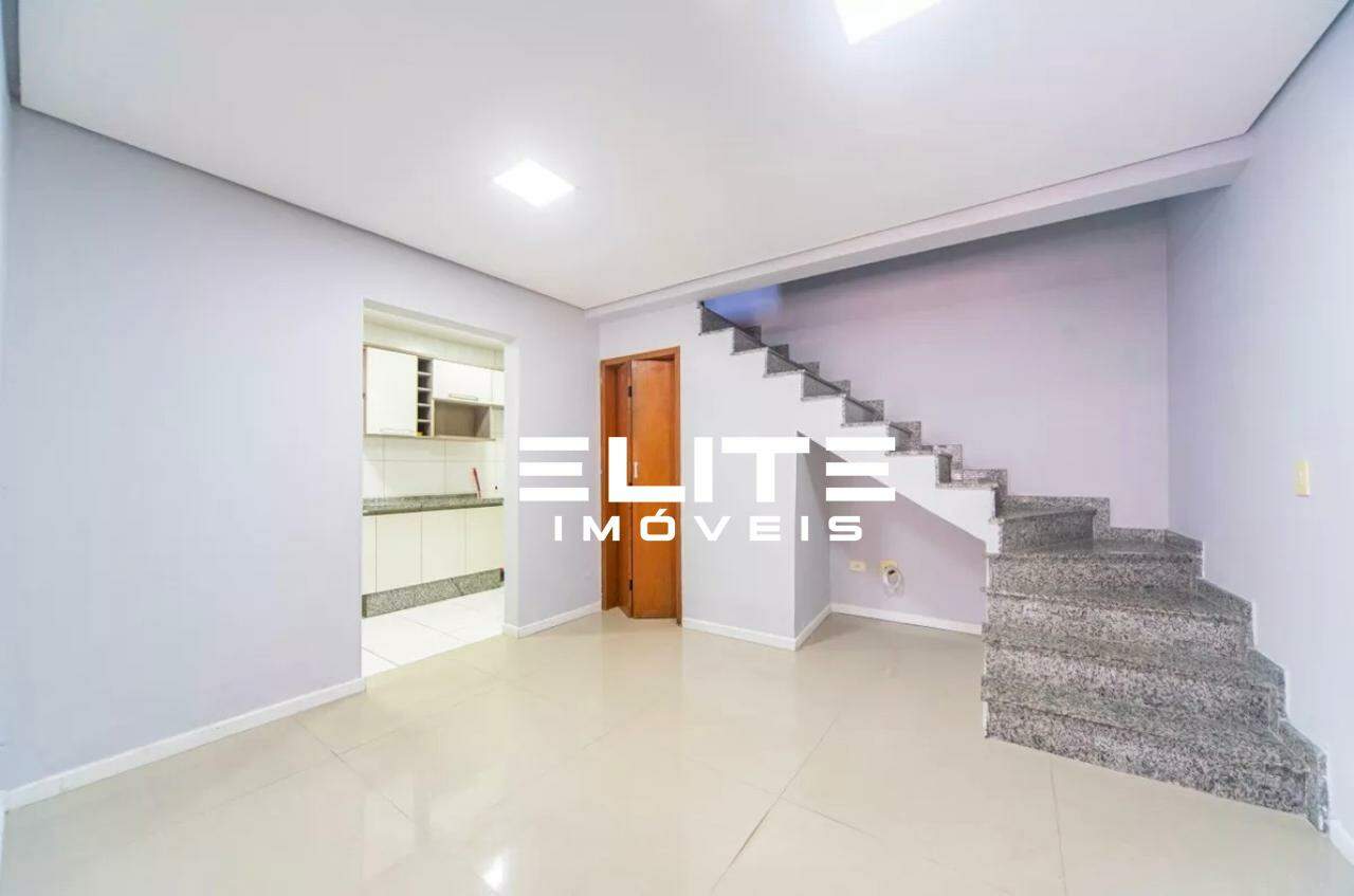 Sobrado à venda no Vila Valparaíso: 