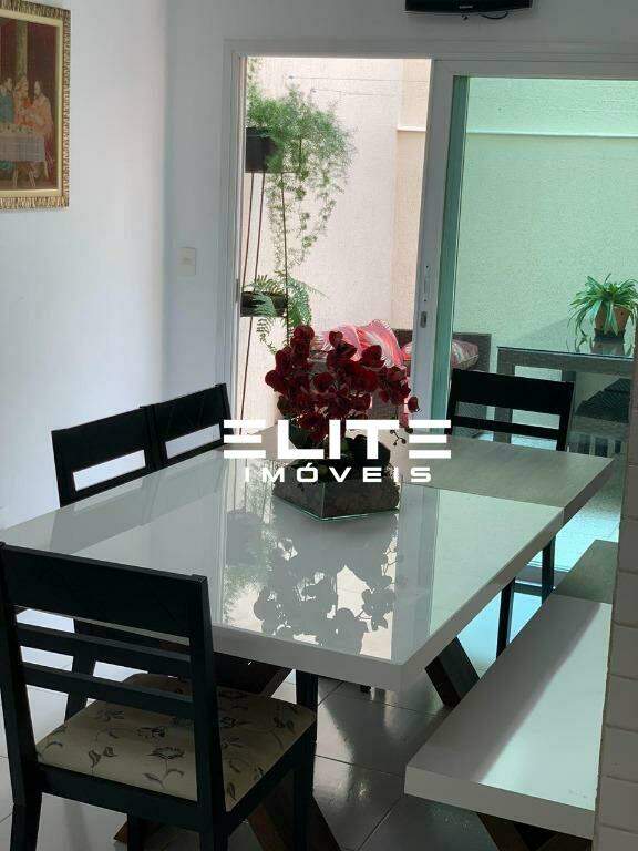 Sobrado à venda no Vila Floresta: 