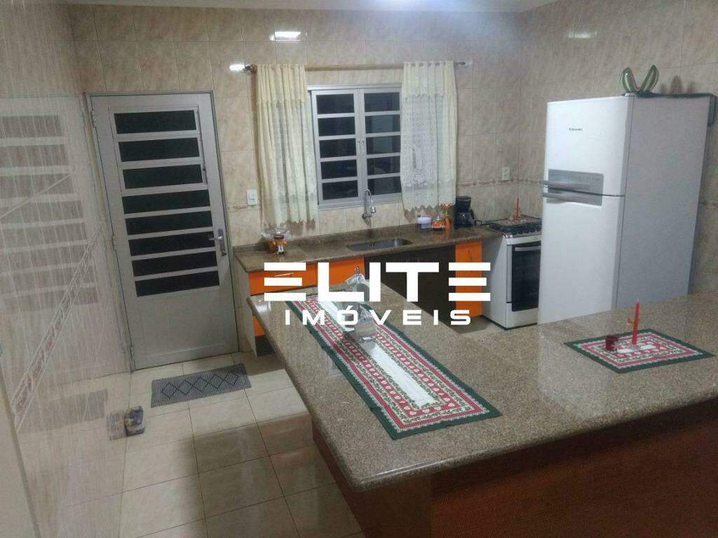 Sobrado à venda no Jardim Vila Rica: 