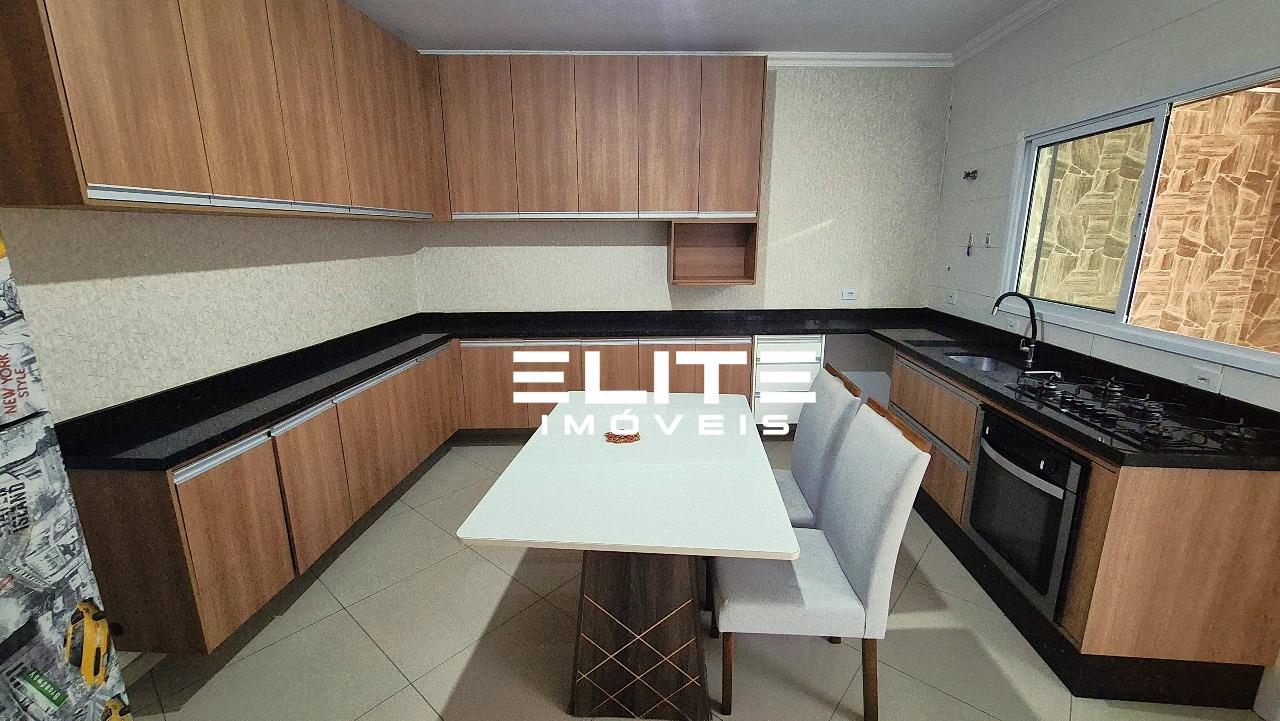 Sobrado à venda no Vila Guarani: 