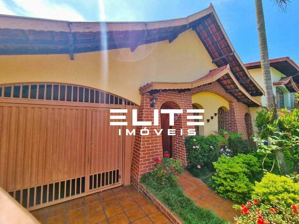 Casa à venda no Campestre: 