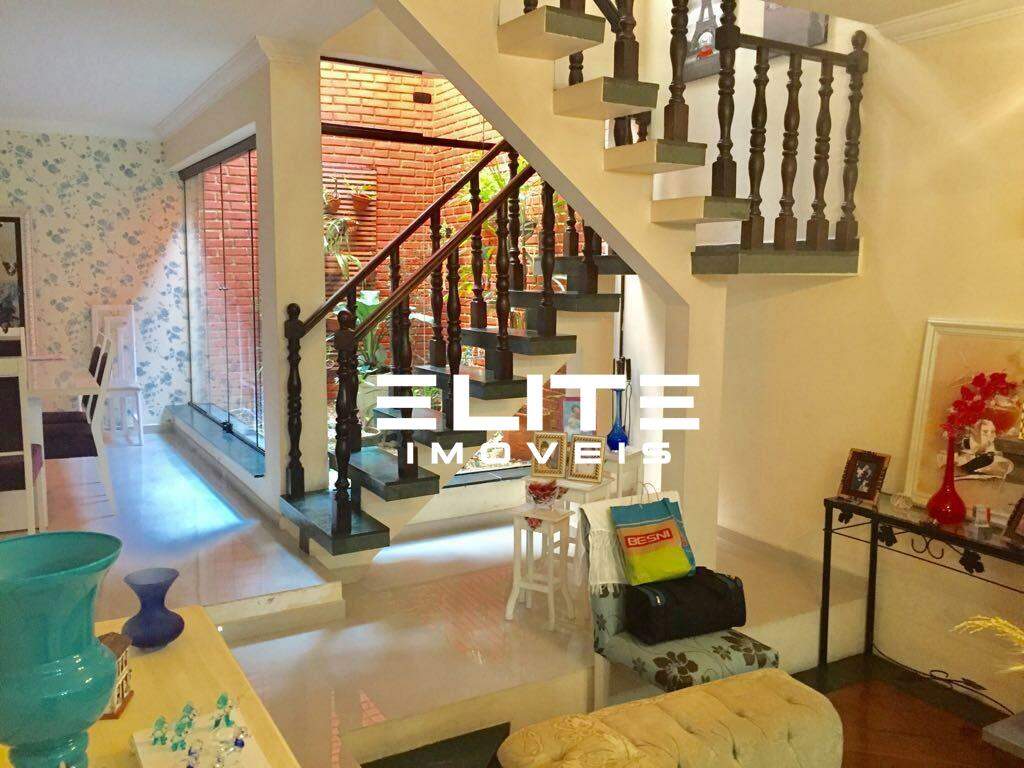 Sobrado à venda no Vila Curuçá: 