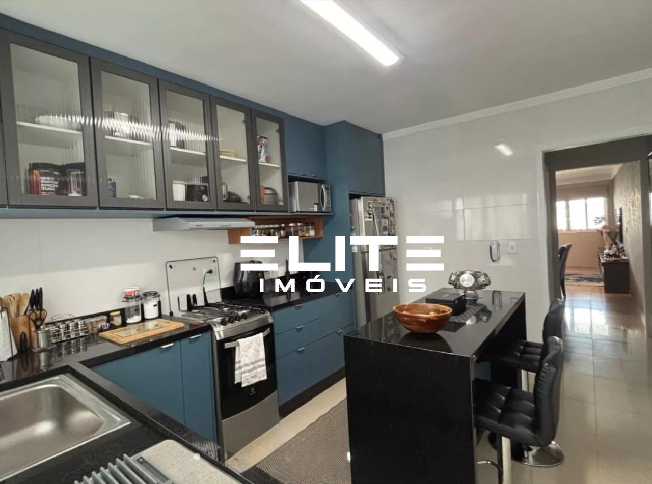 Sobrado à venda no Vila Scarpelli: 