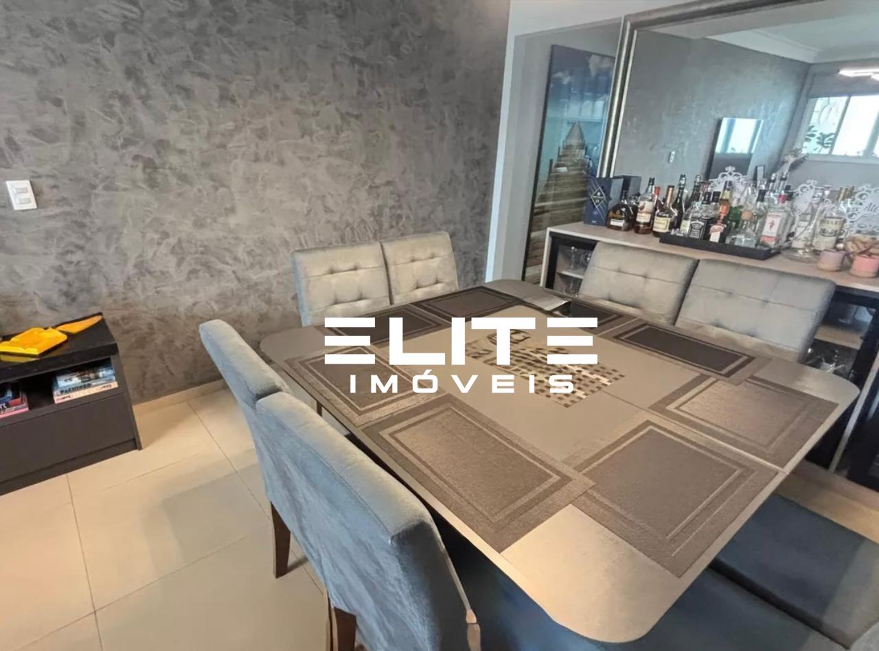 Sobrado à venda no Vila Scarpelli: 