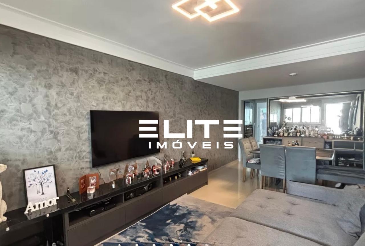 Sobrado à venda no Vila Scarpelli: 