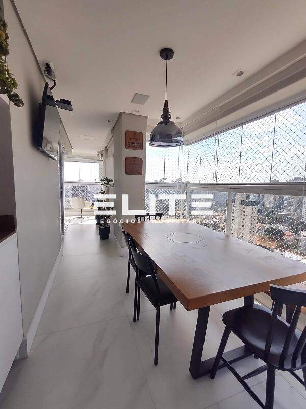 Apartamento à venda no Bairro Jardim: Sacada