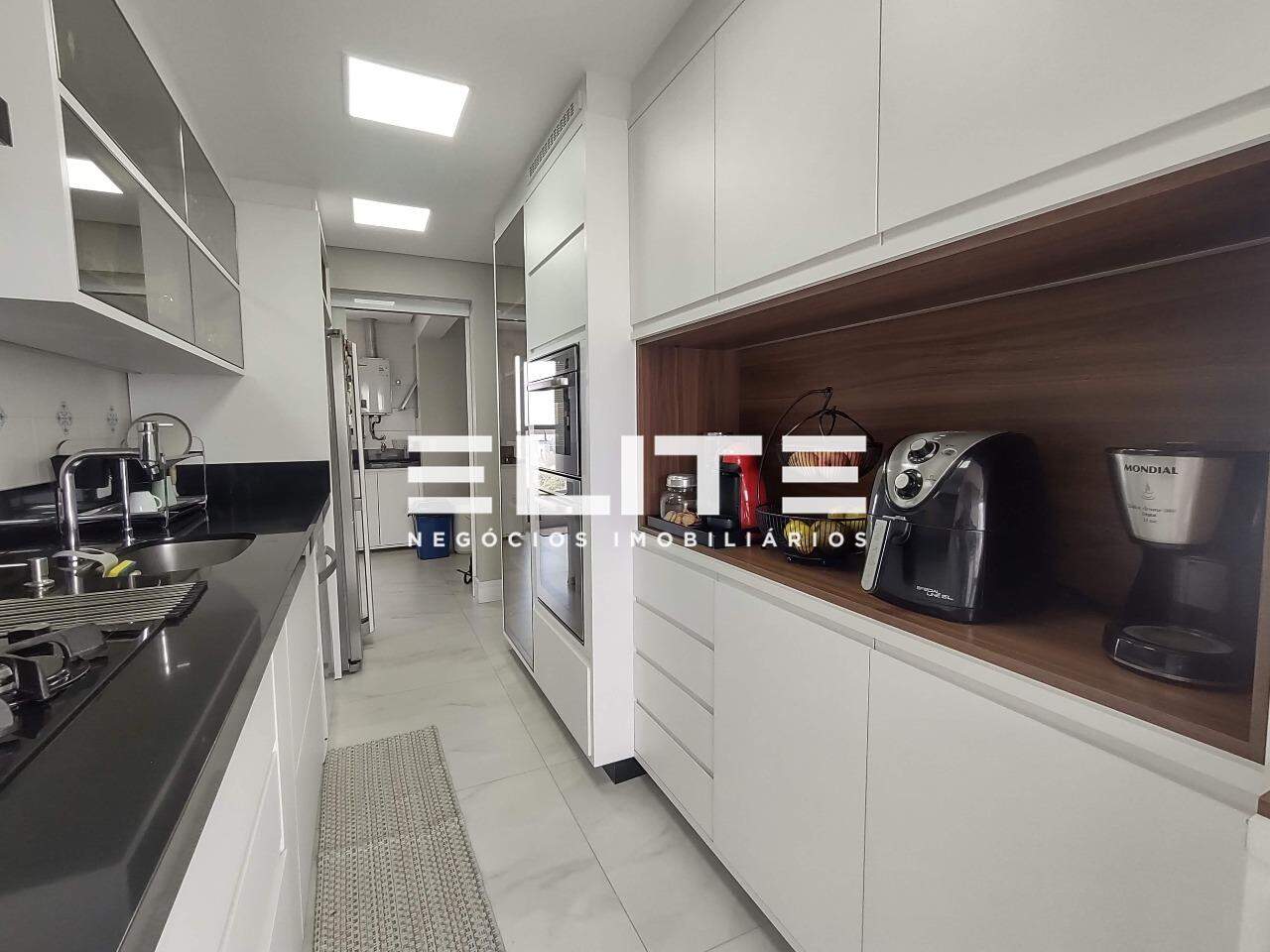 Apartamento à venda no Bairro Jardim: Cozinha