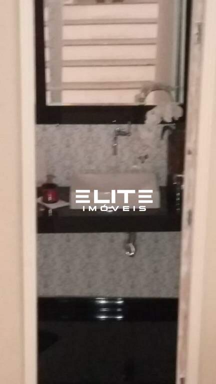 Sobrado à venda no Centro: 