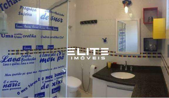 Sobrado à venda no Vila Scarpelli: 