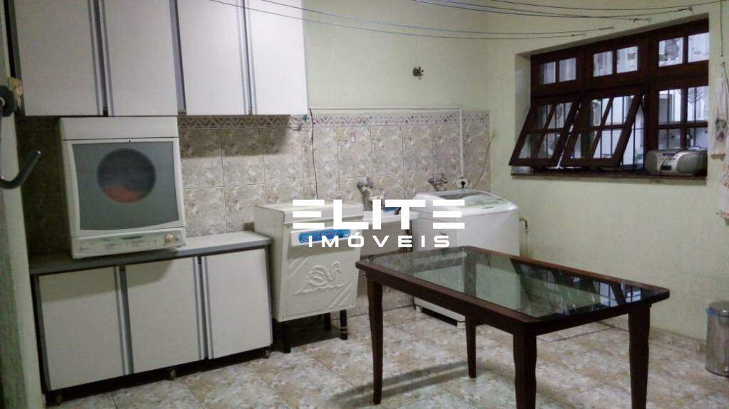 Sobrado à venda no Vila Eldízia: Cozinha arejada