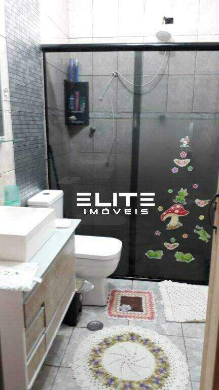 Casa à venda no Bangú: 