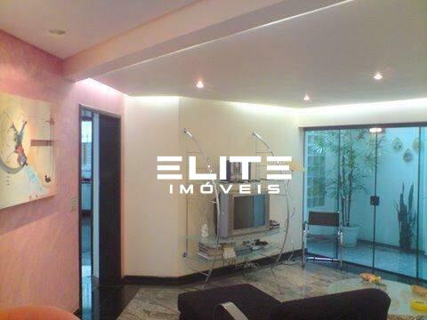 Prédio à venda no Vila Gilda: 