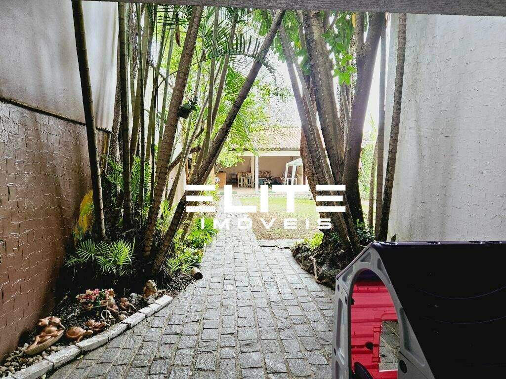 Sobrado à venda no Bairro Jardim: 